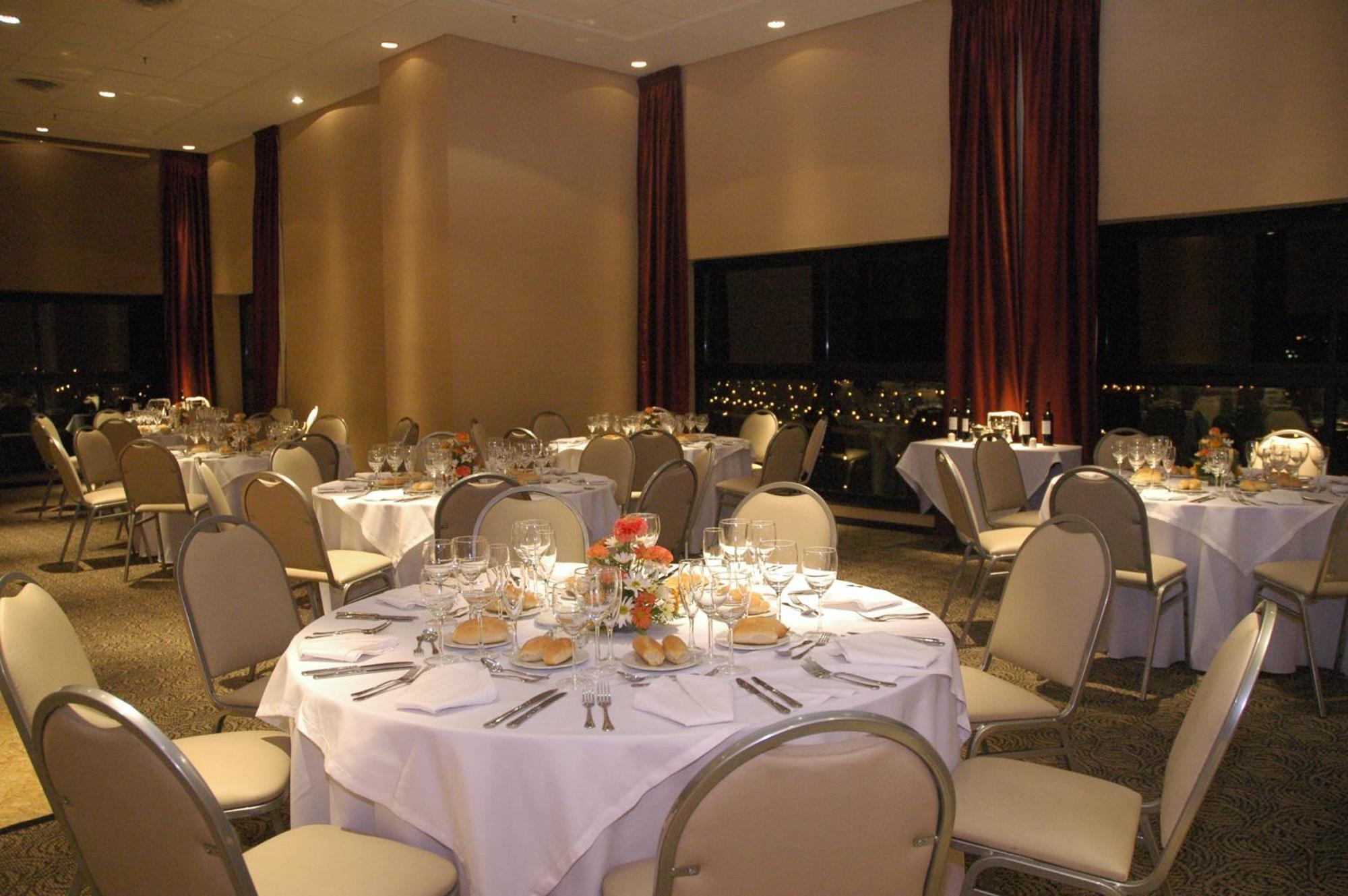Howard Johnson Plaza Jujuy San Salvador de Jujuy Restaurant bilde